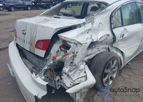 2006 Infiniti G35X z USA, uszkodzony, nr VIN JNKCV51FX6M606520